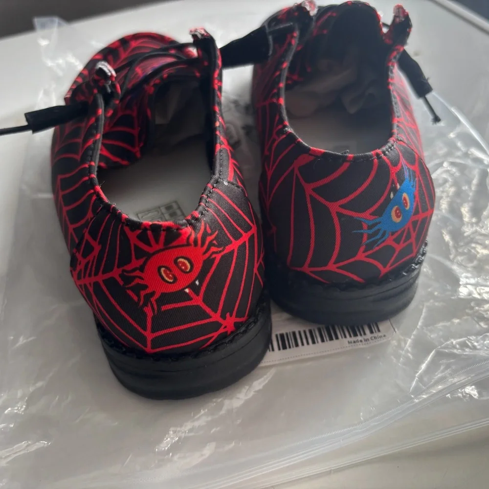 Spider Web Design Kids Shoes - Black and Red